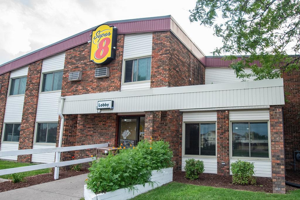 Hotel Super 8 By Wyndham Brooklyn Center/Mpls Extérieur photo